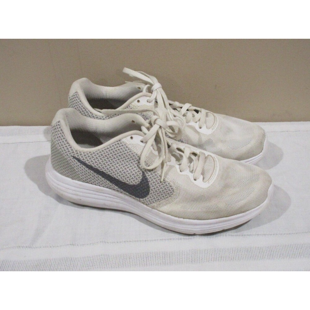 Size 8.5 - Nike Revolution 3 Low White W